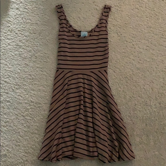 Brown and black striped dress - Picture 1 of 4